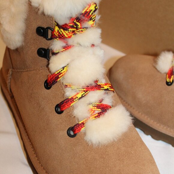 NIB UGG WOMEN'S MINI ALPINE LACE UP SUEDE SHEARLING LINED BOOTS CHESTNUT - Picture 4 of 8